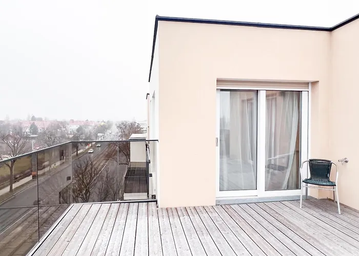 Rooftop Penthouse With Great View